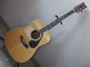 Yamaha FG-351